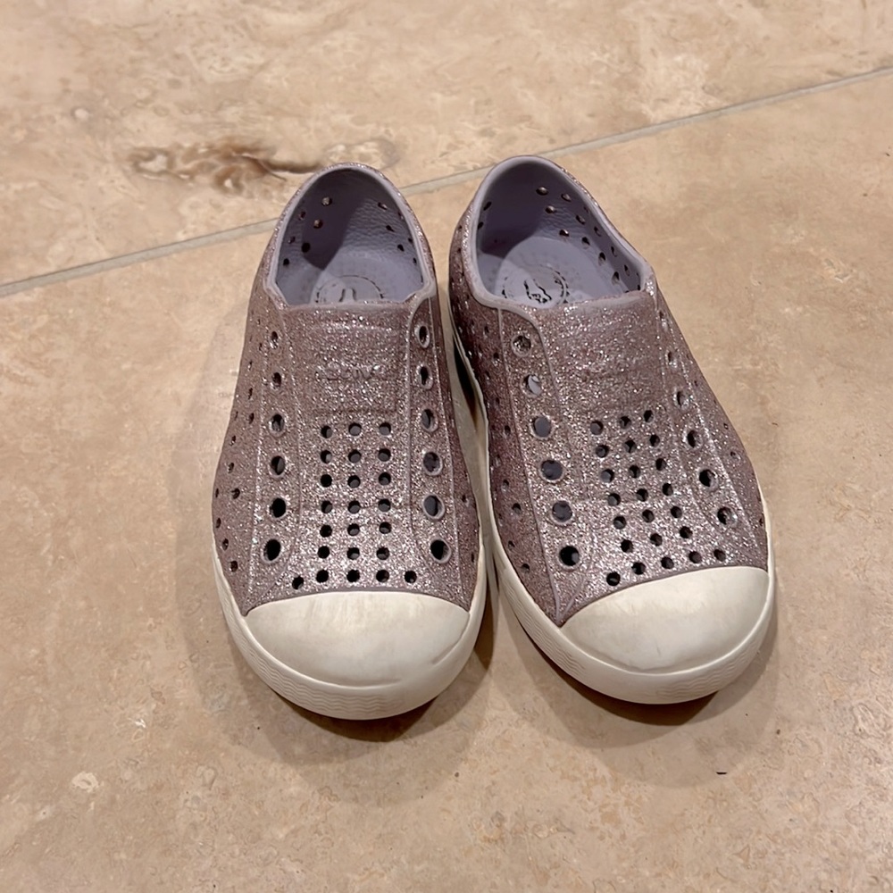 Native toddler girl shoes. Pink glitter color. Size 7.